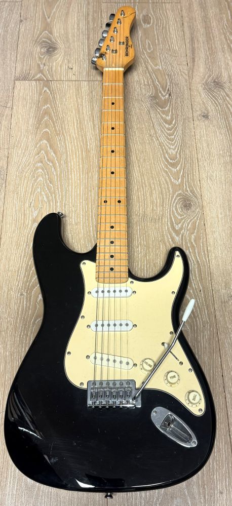 Behringer Electric Guitar with Ritter Carrying Case (USED)