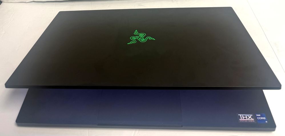 Razer Blade 17 RZ09-0406 17.3” Touchscreen Gaming Laptop (USED) - Image 4