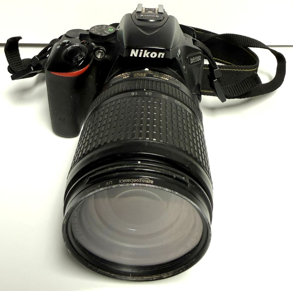 Nikon D5500 DSLR 24.2 MP Wi-Fi Camera Nikon 18-140mm Zoom Lens and UV 67mm Filter (USED) - Image 5