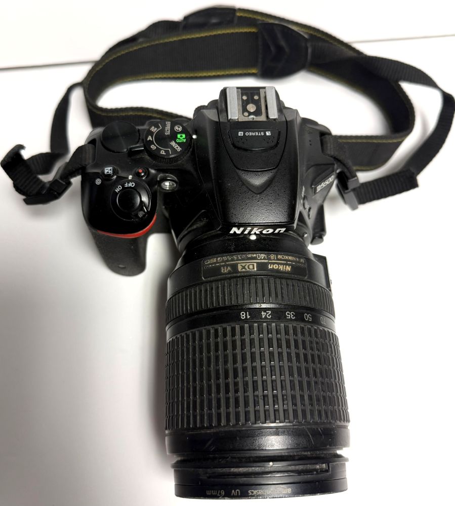 Nikon D5500 DSLR 24.2 MP Wi-Fi Camera Nikon 18-140mm Zoom Lens and UV 67mm Filter (USED) - Image 4