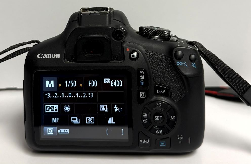 Canon EOS Rebel T7 24.1MP DSLR Camera with 18-55mm Lens Kit (USED) - Image 3