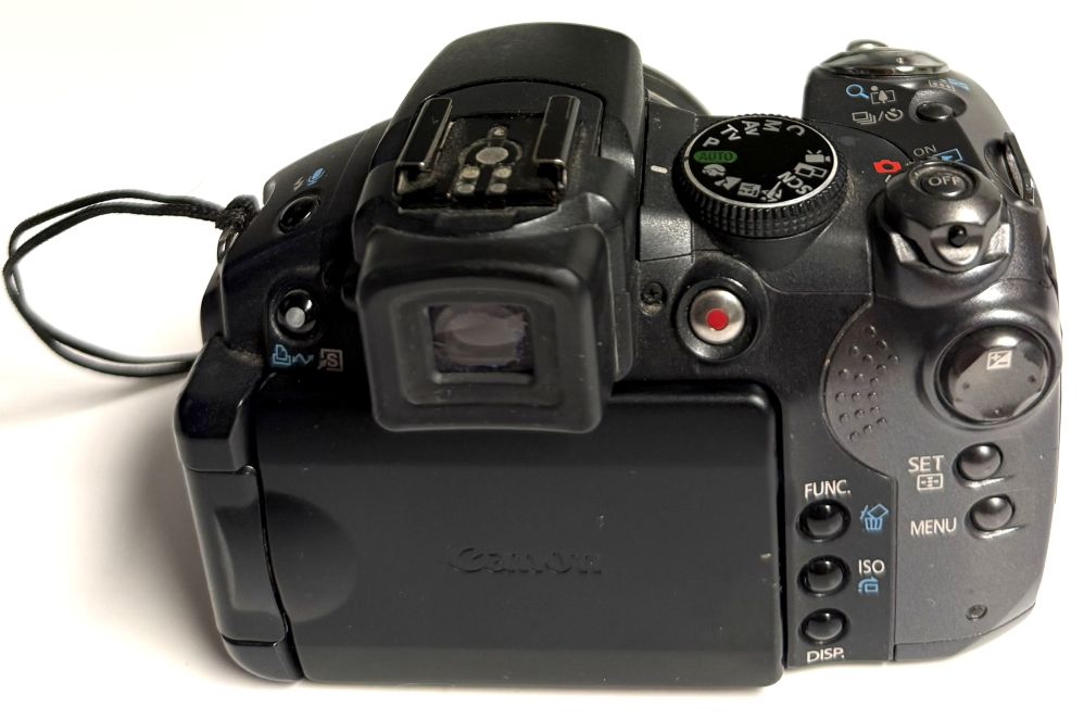 Canon PowerShot S5 IS 8.0MP Digital Camera 12x Optical Zoom (USED) - Image 4